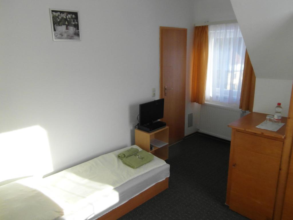 Pension "Am Wald" Lautenthal Стая снимка